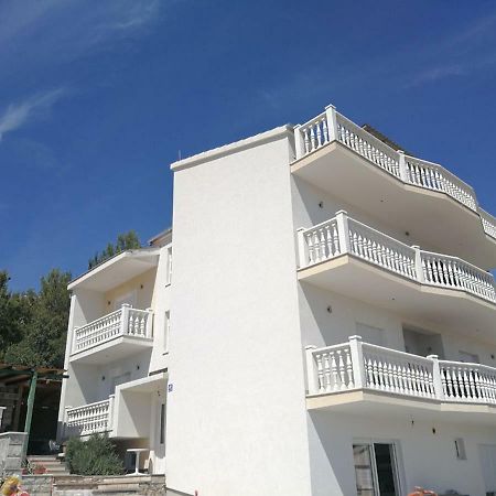 Apartments Prpic Seget Vranjica Exteriör bild