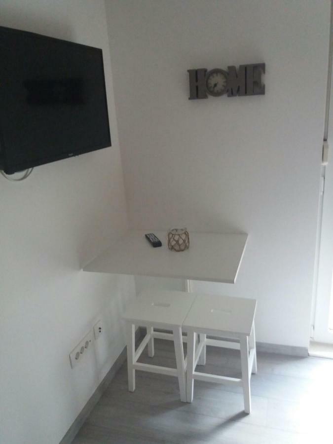 Apartments Prpic Seget Vranjica Rum bild